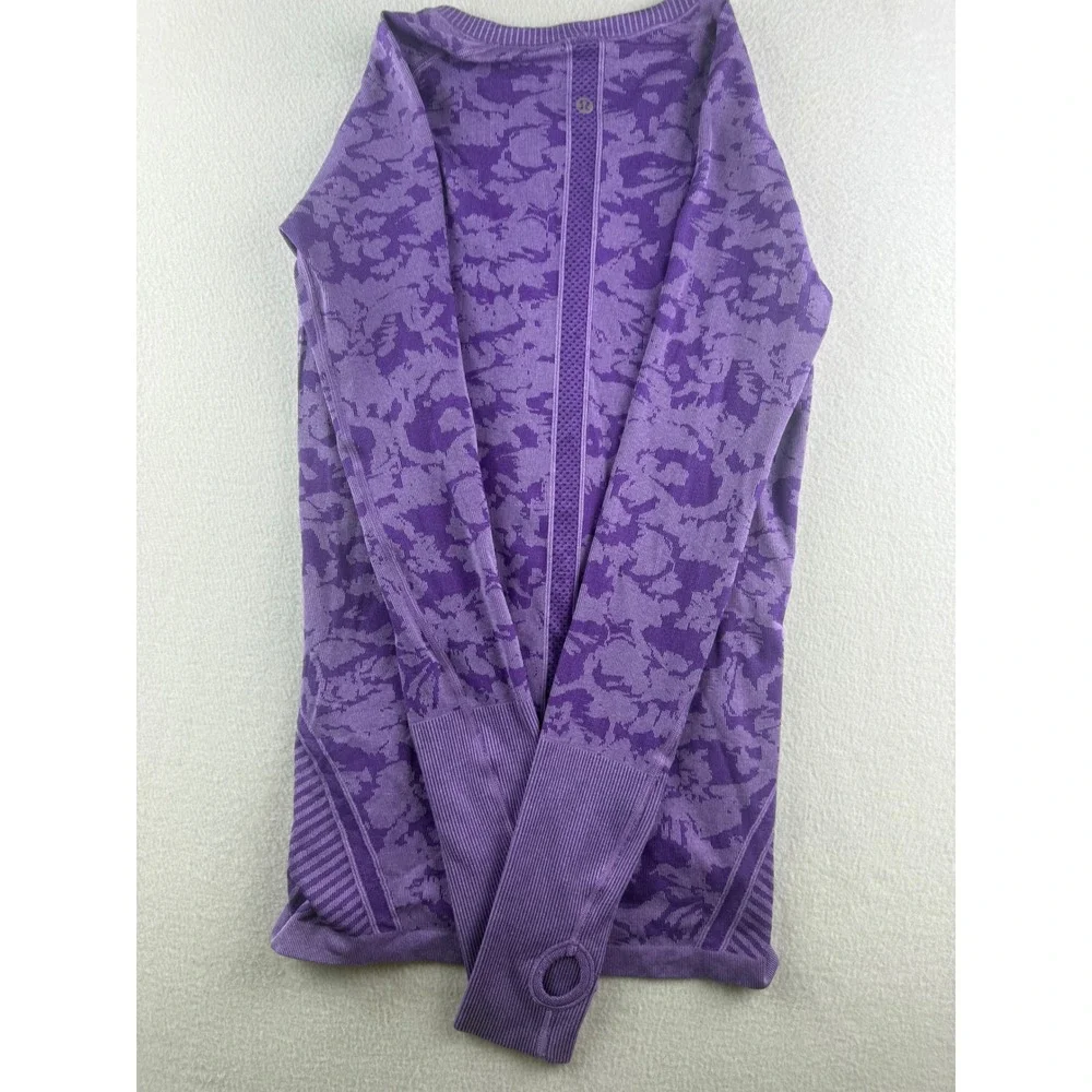 Lululemon Swiftly Tech Long Sleeve 2.0 Purple Camo Chevron Shirt Womens Size 8